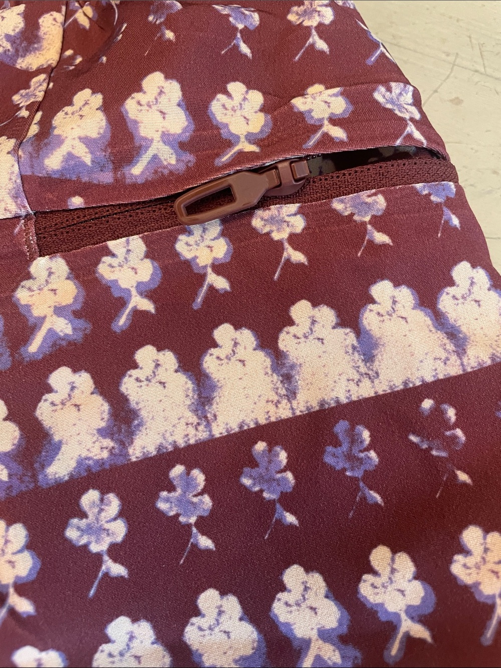 lululemon NWT athletica Men's Burgundy Patterned Athletic Shorts - Picture 6 of 7
